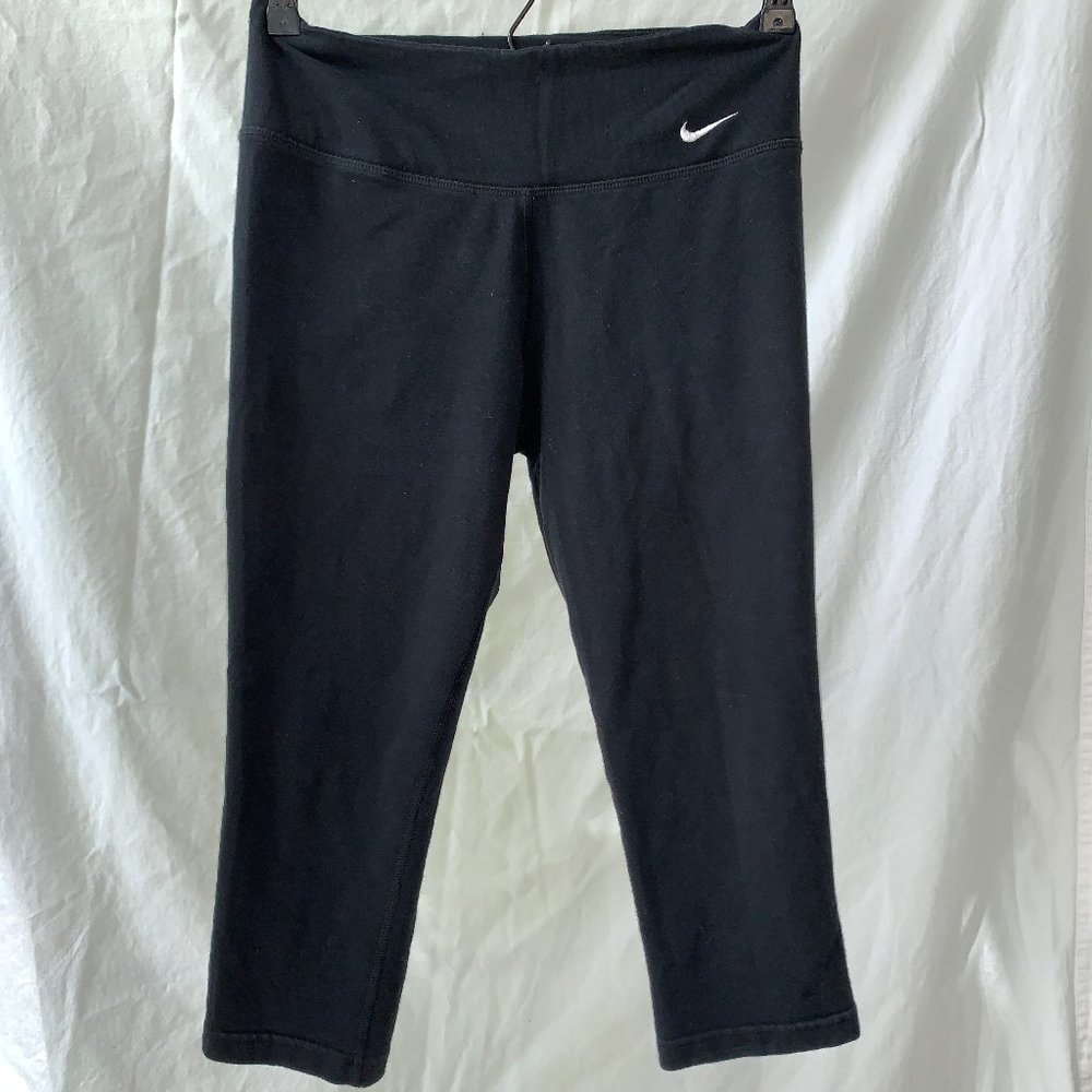 Black Nike Knee Length Leggings